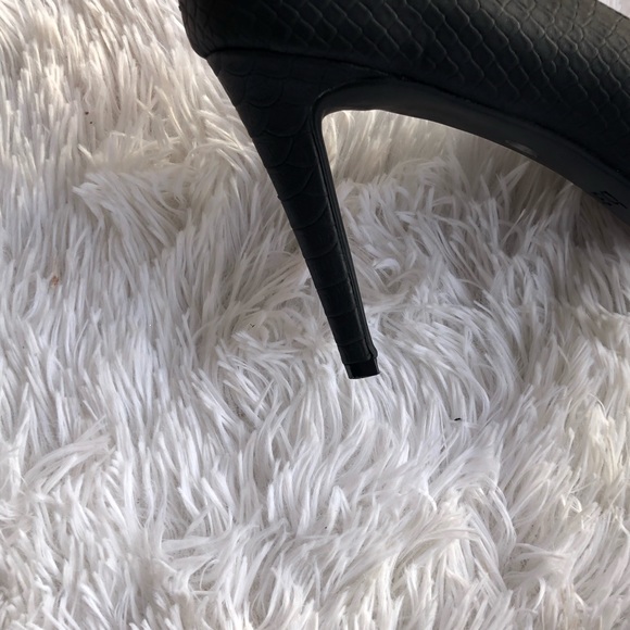 Bar III Joella 2 Women Pointed Toe  Black - Picture 6 of 8